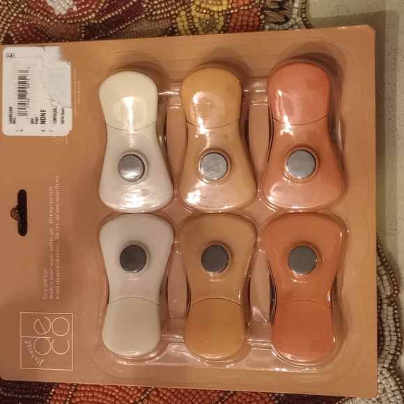 Bag Clips. HARVEST DECO. 6 PC. Rich Orange, Red, Carmel, Ivory. NWT🍂🍁 - Picture 3 of 10